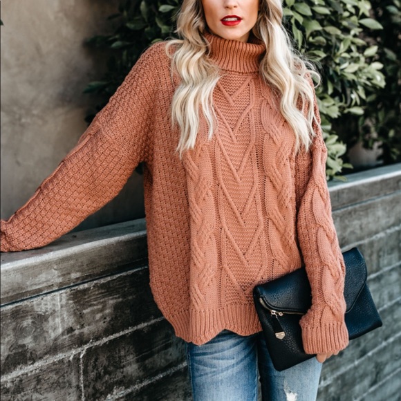 Sweaters - NWOT - KNIT TURTLENECK SWEATER